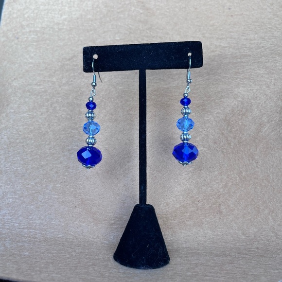 💙Handmade Earrings 💙 - Picture 10 of 11